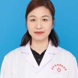 何哲伟